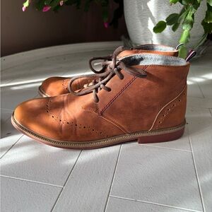 VGUC Tommy Hilfiger Boys US4 Brown Leather Shoes